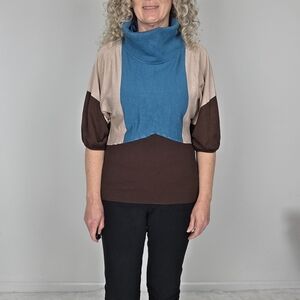 New Directions Medium Short Sleeve Sweater